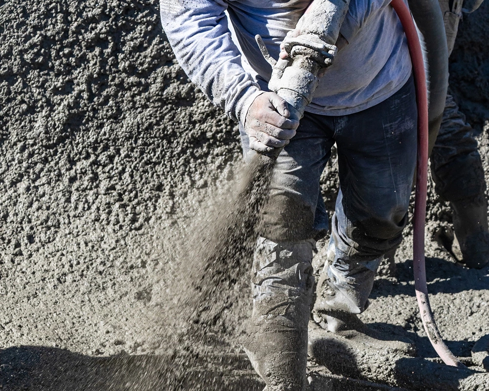 Betonlövés támfalak építéséhez